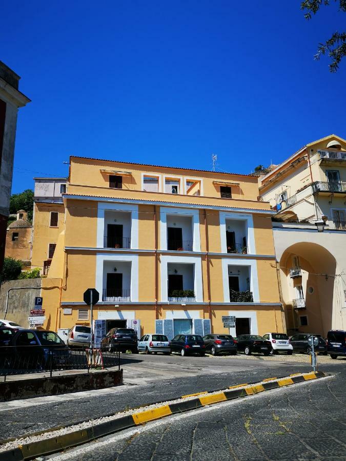 Medieval Flat Gaète Extérieur photo